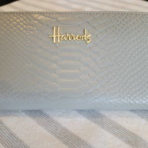 EUC Harrods Full zip wallet